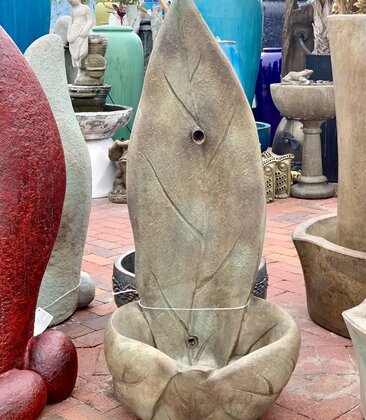 Tall Leaf Fountain RF