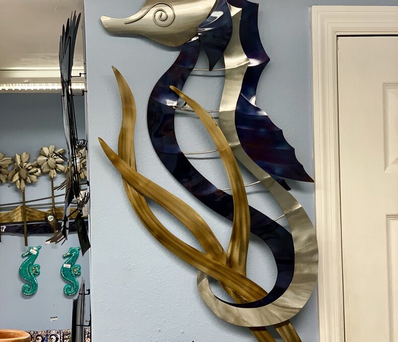 SEAHORSE HEAD UP