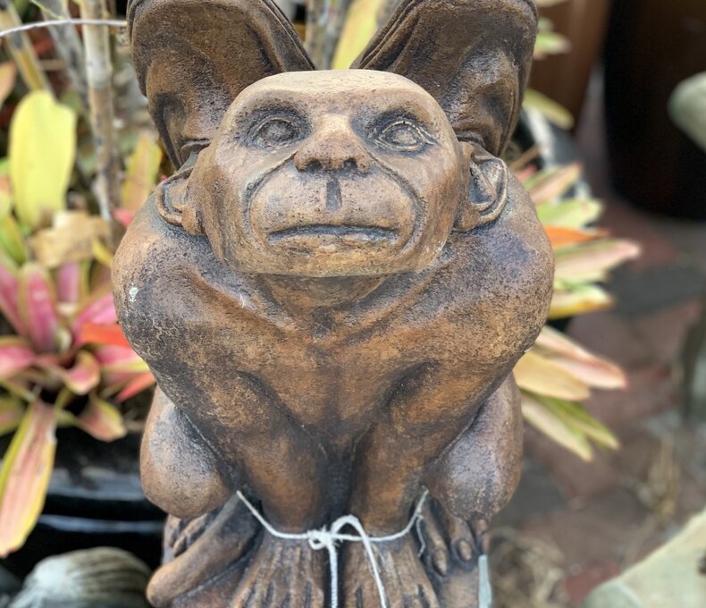 OLIVER GARGOYLE 80 LBS