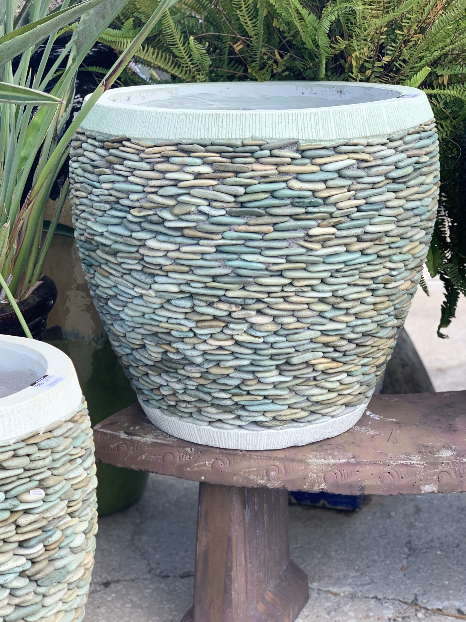 NAPLES PEBBLE PLANTER MEDIUM J PotteryScapes