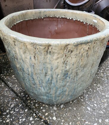 Premium Rocco Round Planter Small NC