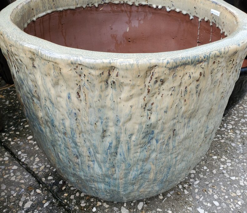 Premium Rocco Round Planter Small NC