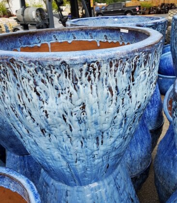 Premium Rocco Tapered Round Planter Medium FB