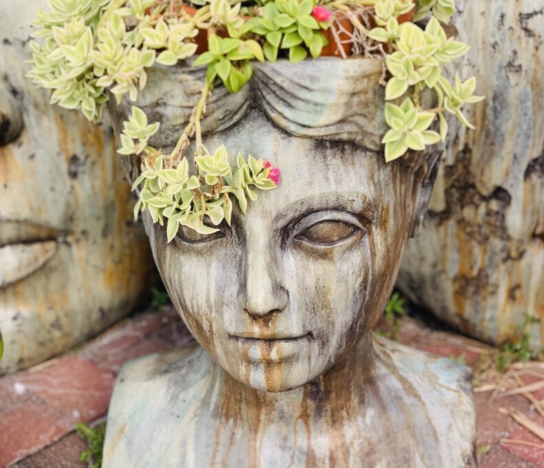 Planter Bust Mother Nature WS