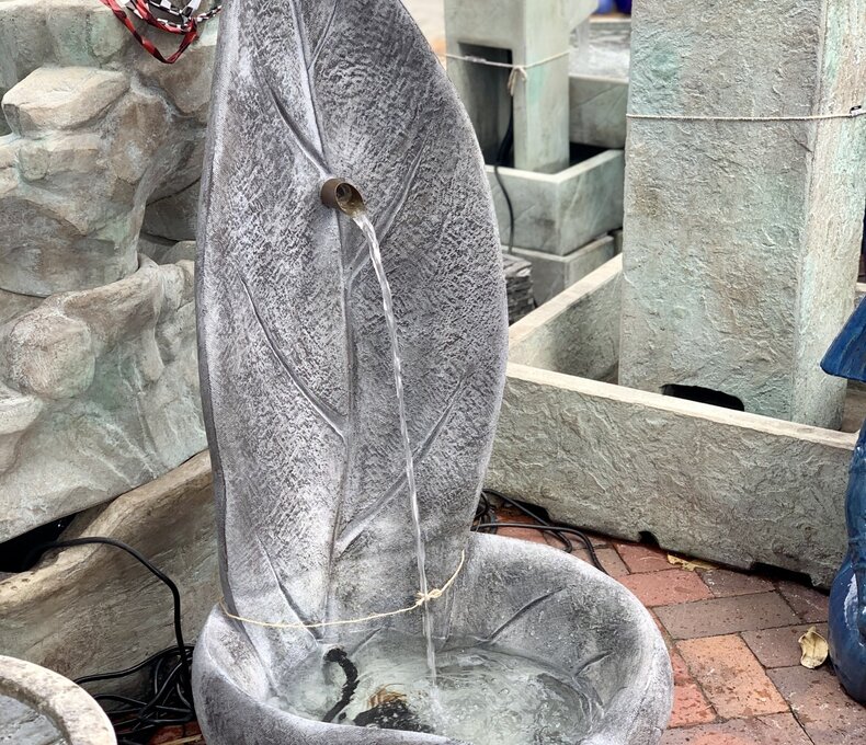 Tall Leaf Fountain FM