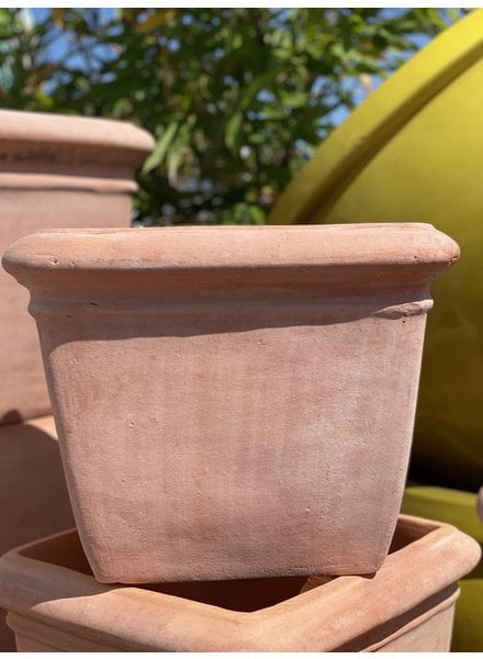 Terracotta Low Square with Thick Lip Medium