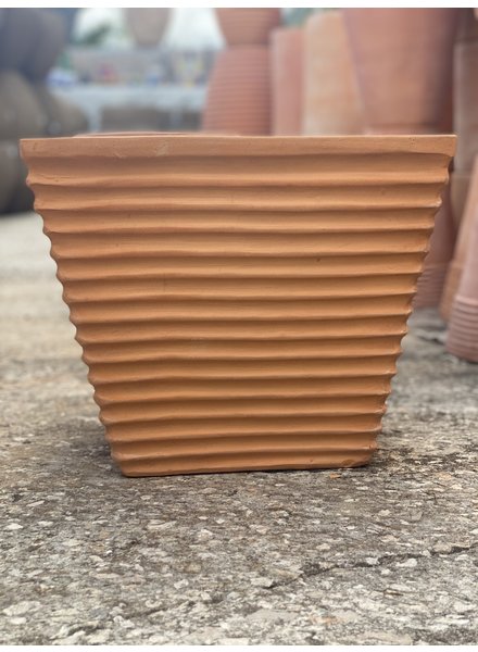 Terracotta Low Tapered Cube with Lines Small