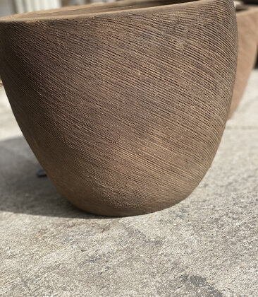 Terracotta Egg Swirl Scraped Planter Medium C