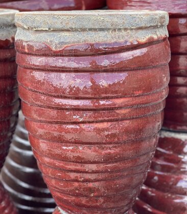 Vamo Tall Beehive Planter MD LR