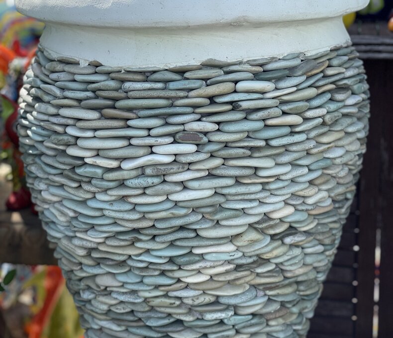 Selby Garden Rolled RimPebble Planter Medium J