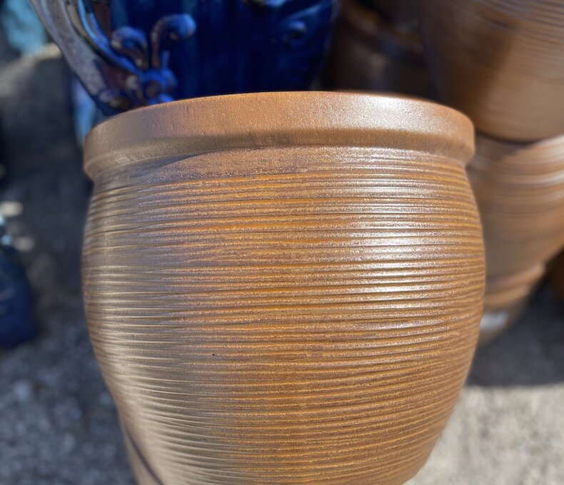 Premium Scrapes Wide Planter Medium MH