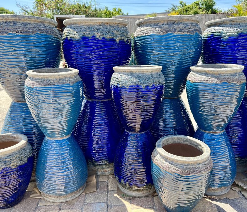 Premium Prague Planter Large VU