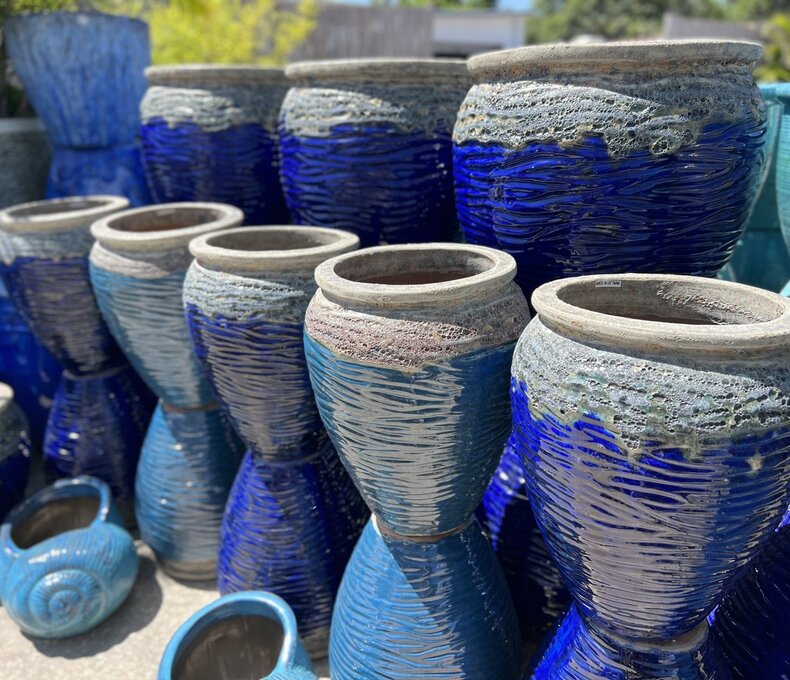 Premium Prague Planter Medium VU