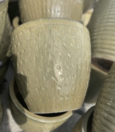 Premium Raindrop Egg Planter Medium BC