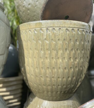 Premium Raindrop Egg Planter Large BC