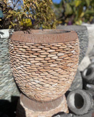 PEBBLE PLANTER LARGE N - PotteryScapes