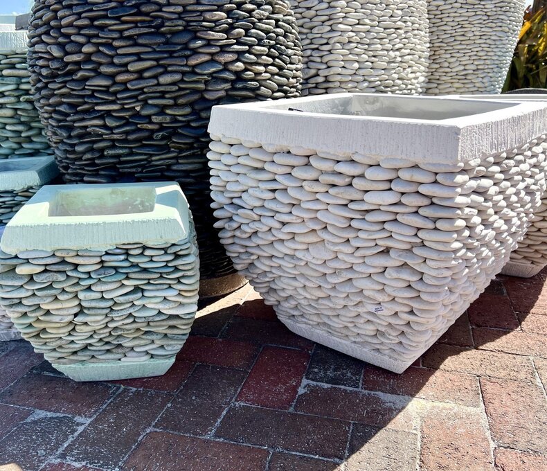 Short Rounded Square Pebble Planter XS J