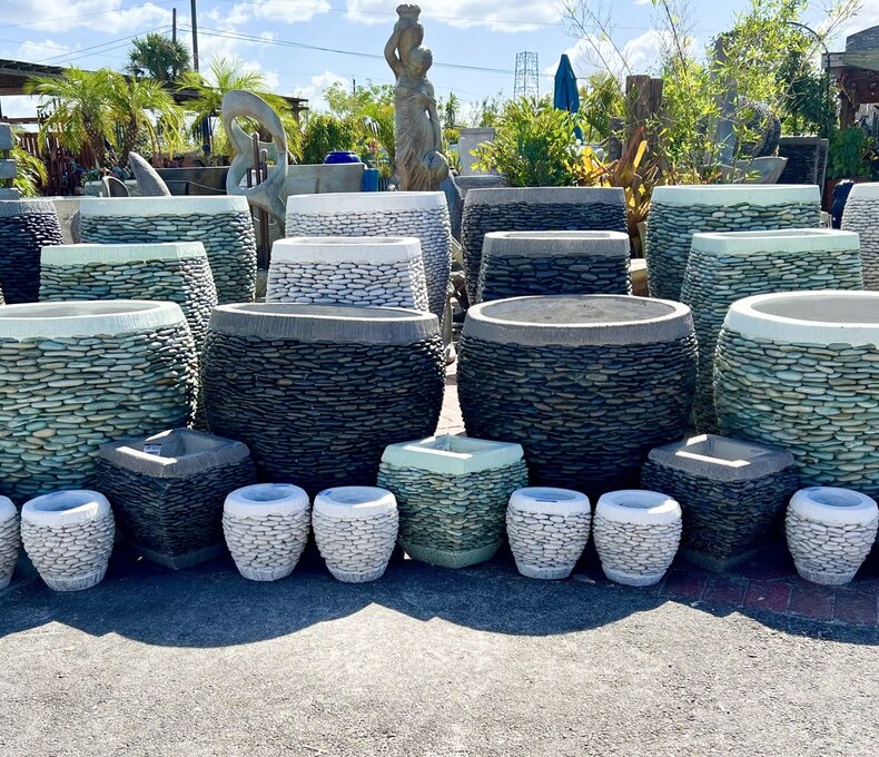 Short Rounded Square Pebble Planter XS J
