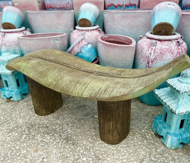 Giant Leaf Bench RH 380 lb