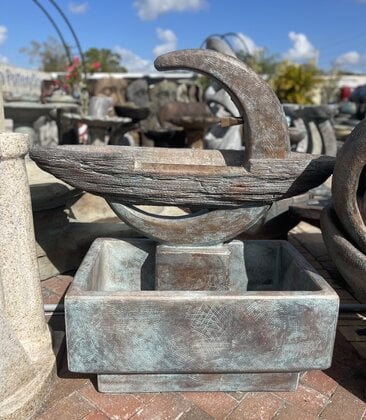 Crescent Moon Fountain with Light BP 334lbs