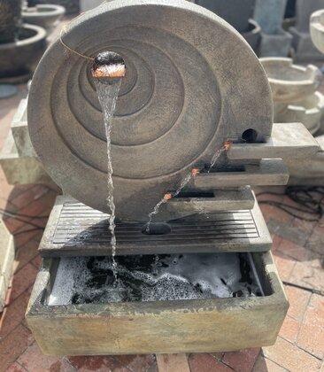 Sun Dance Fountain 330 lb RN