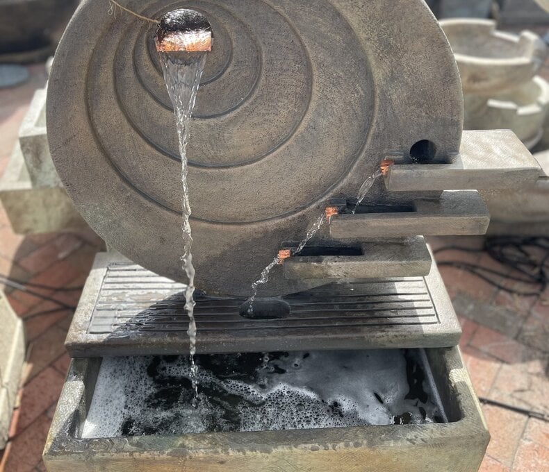 Sun Dance Fountain 330 lb RN