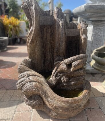 Double Log Fountain