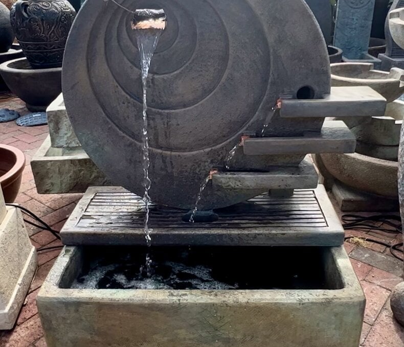 Sun Dance Fountain 330 lb RN