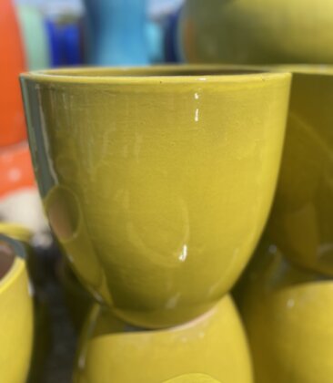 Premium Smooth Egg Planter Large Y