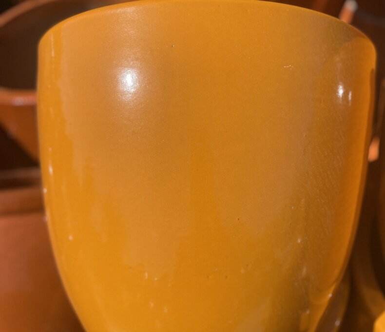 Premium Smooth Egg Planter Large O