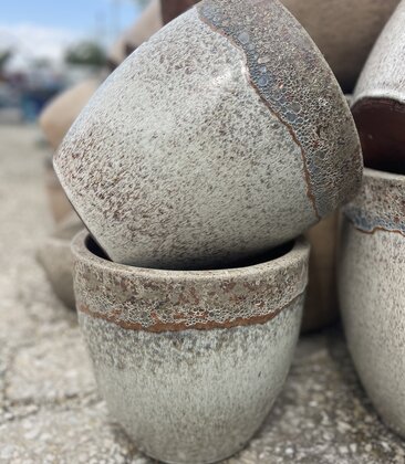 Premium Smooth Egg Planter Small VDB