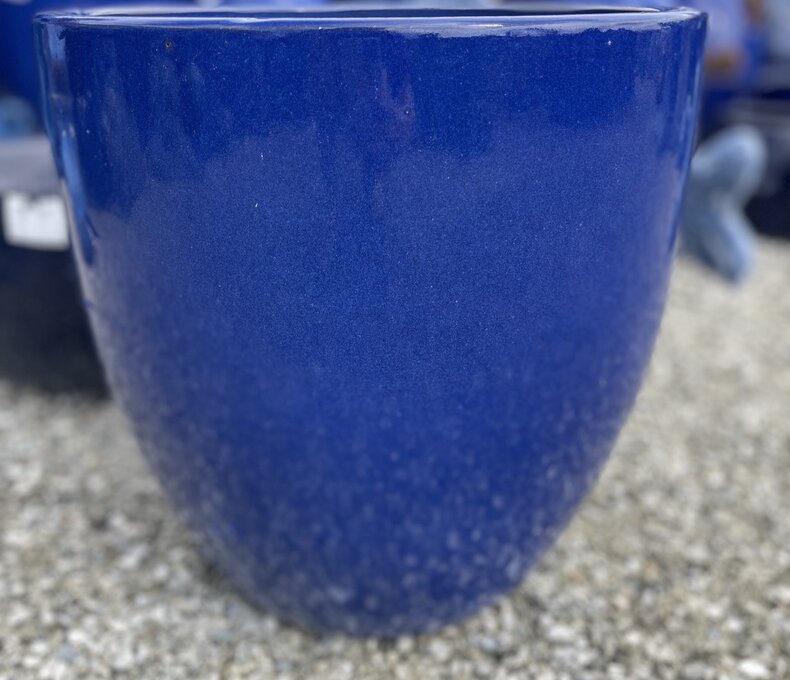 Premium Smooth Egg Planter Medium LB