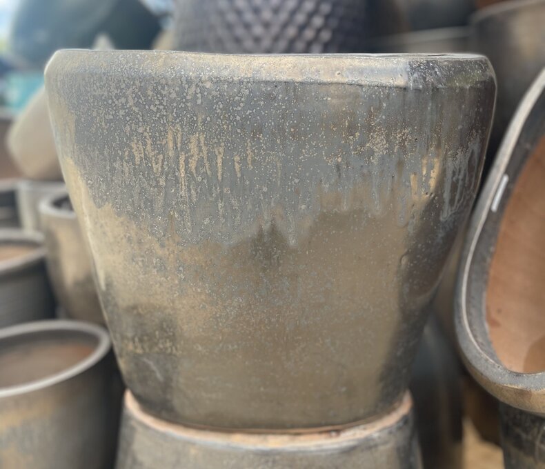 Premium Luxor Oval Planter Medium AG