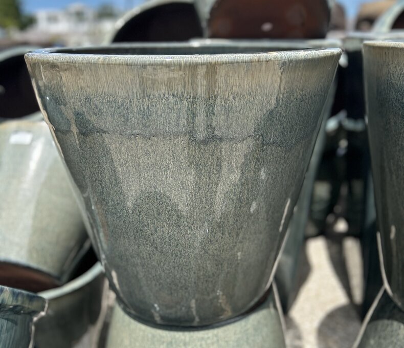 Premium Freeport Tapered Planter Large