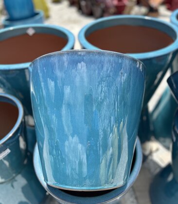 Premium Freeport Tapered Planter Medium BG