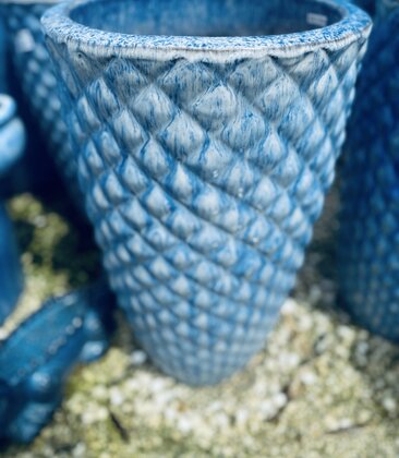 Premium Lyon Diamond Planter Small FB