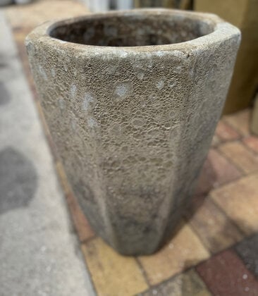 Lava Octagon Planter Small BW