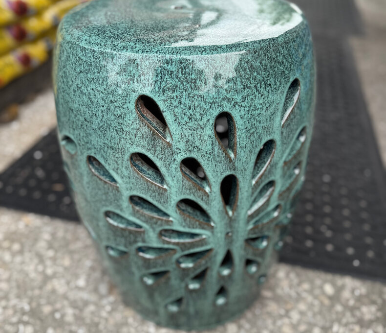 PREMIUM GARDEN STOOL