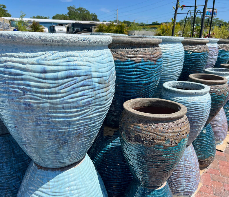 Premium Prague Planter Large VMB