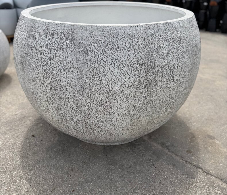 Pollyanna Polystone Planter Giant