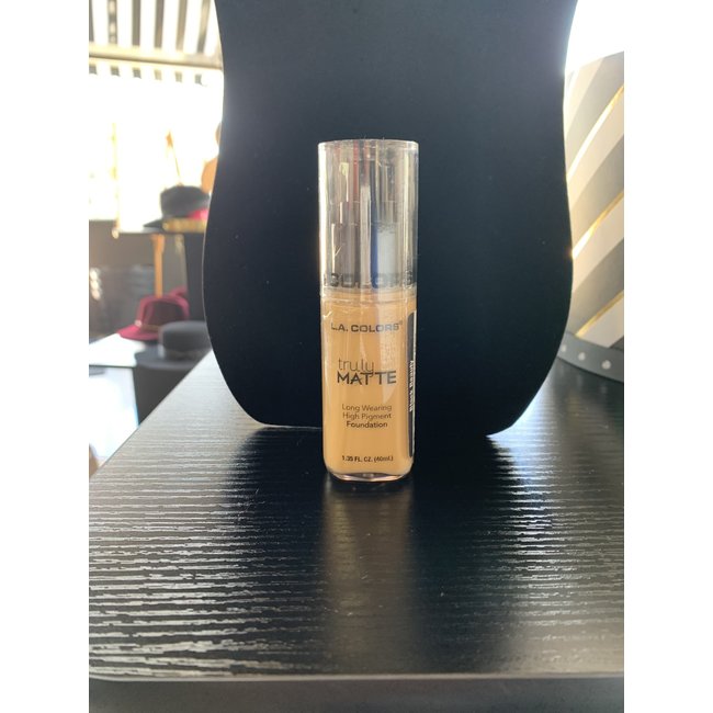 L.A. Colors Truly Matte Foundation