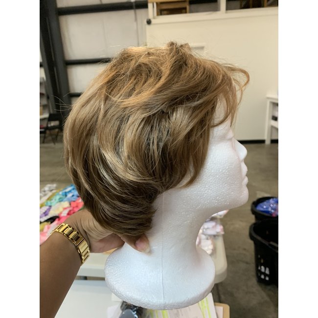 Short Wig