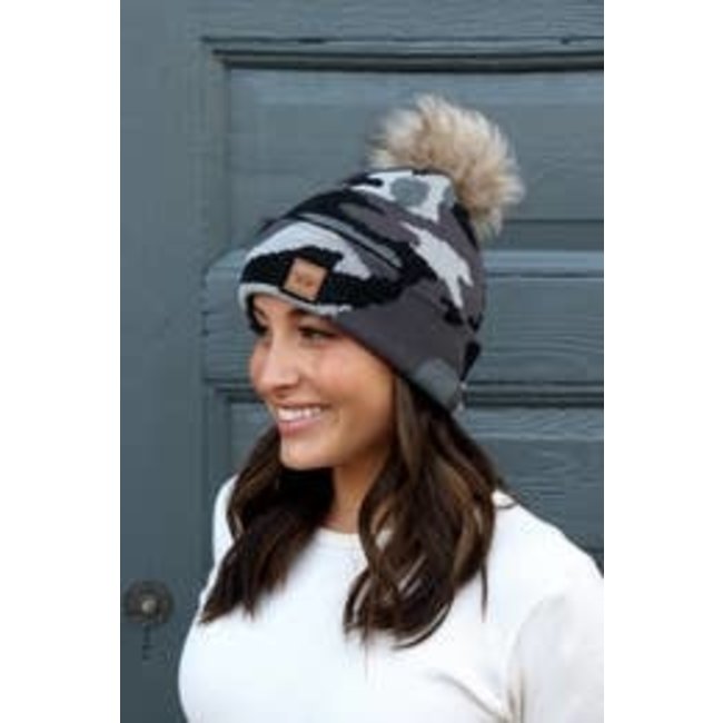 Beanie w/Pom Pom