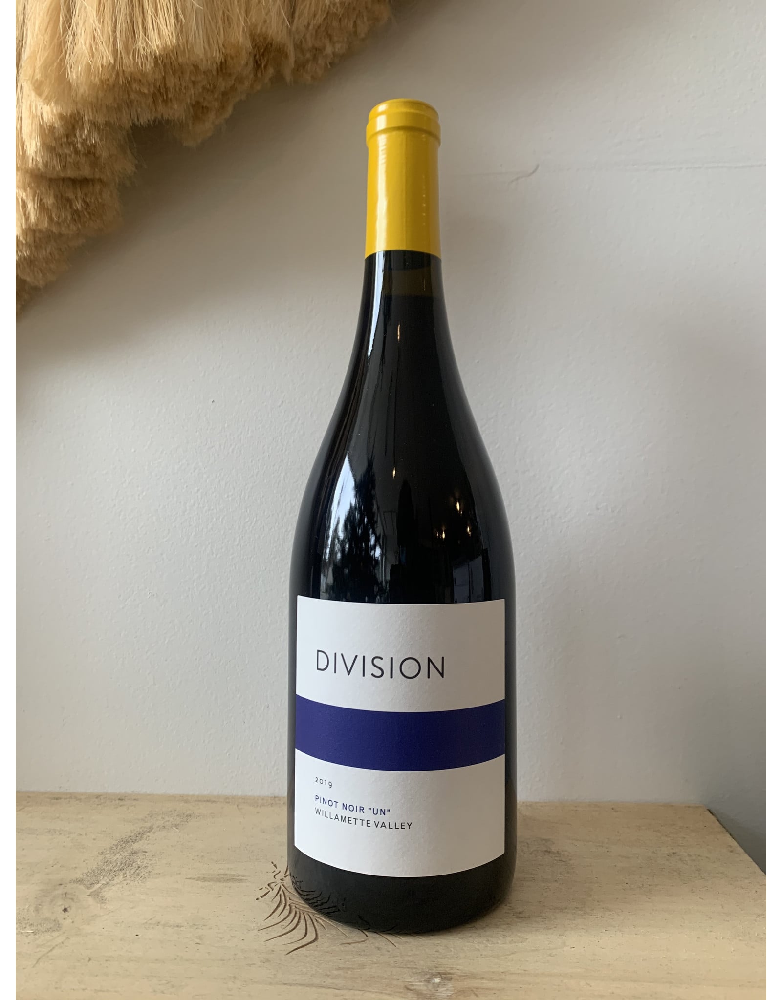 Division Pinot Noir "Un" Willamette Valley 2024