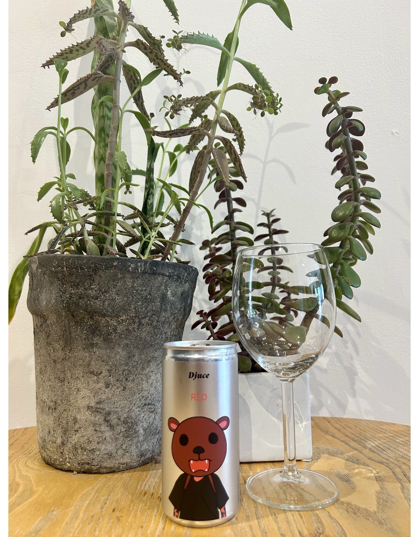 Djuce Chilled Red Can