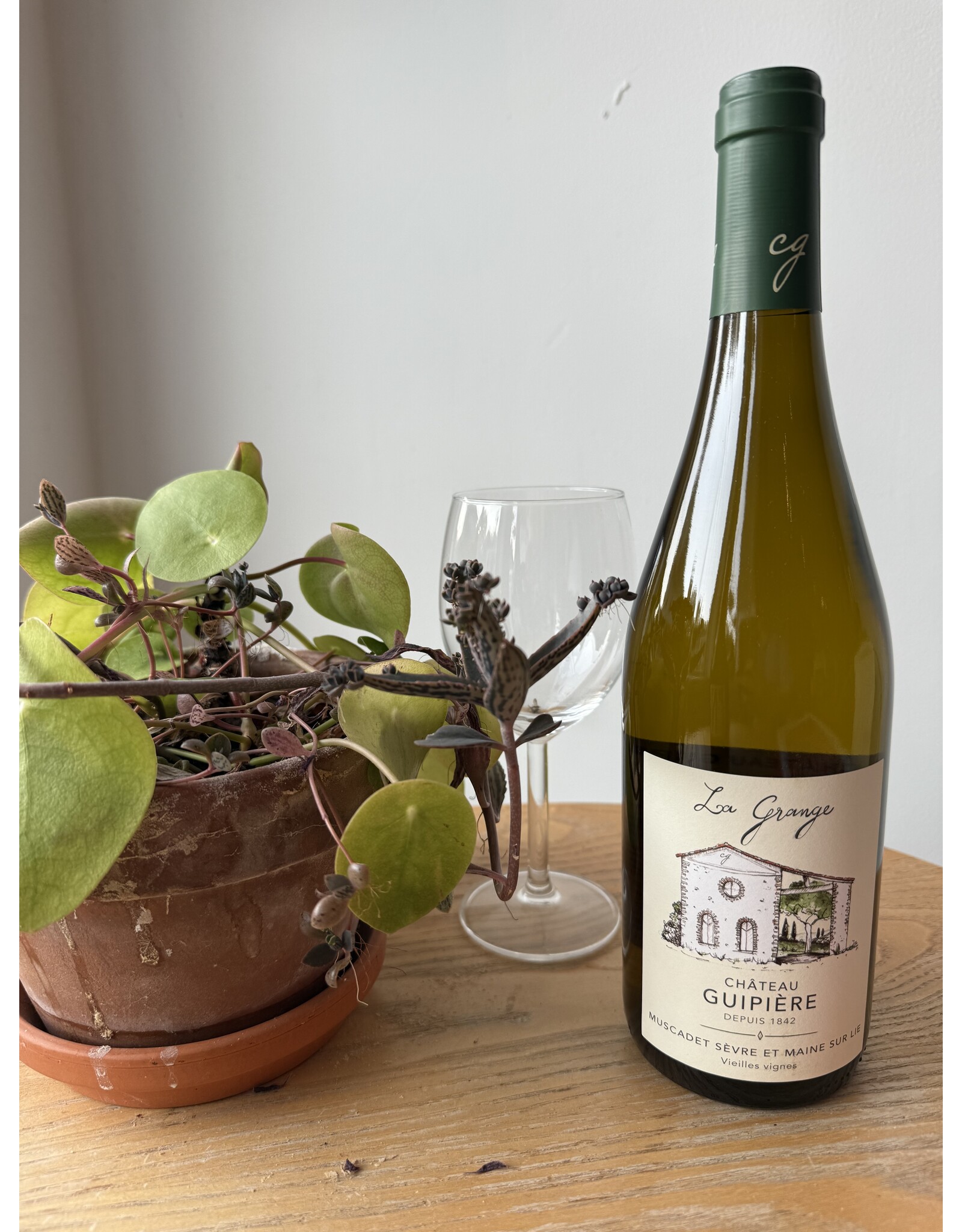 Chateau Guipiere Muscadet Sur Lie “La Grange”