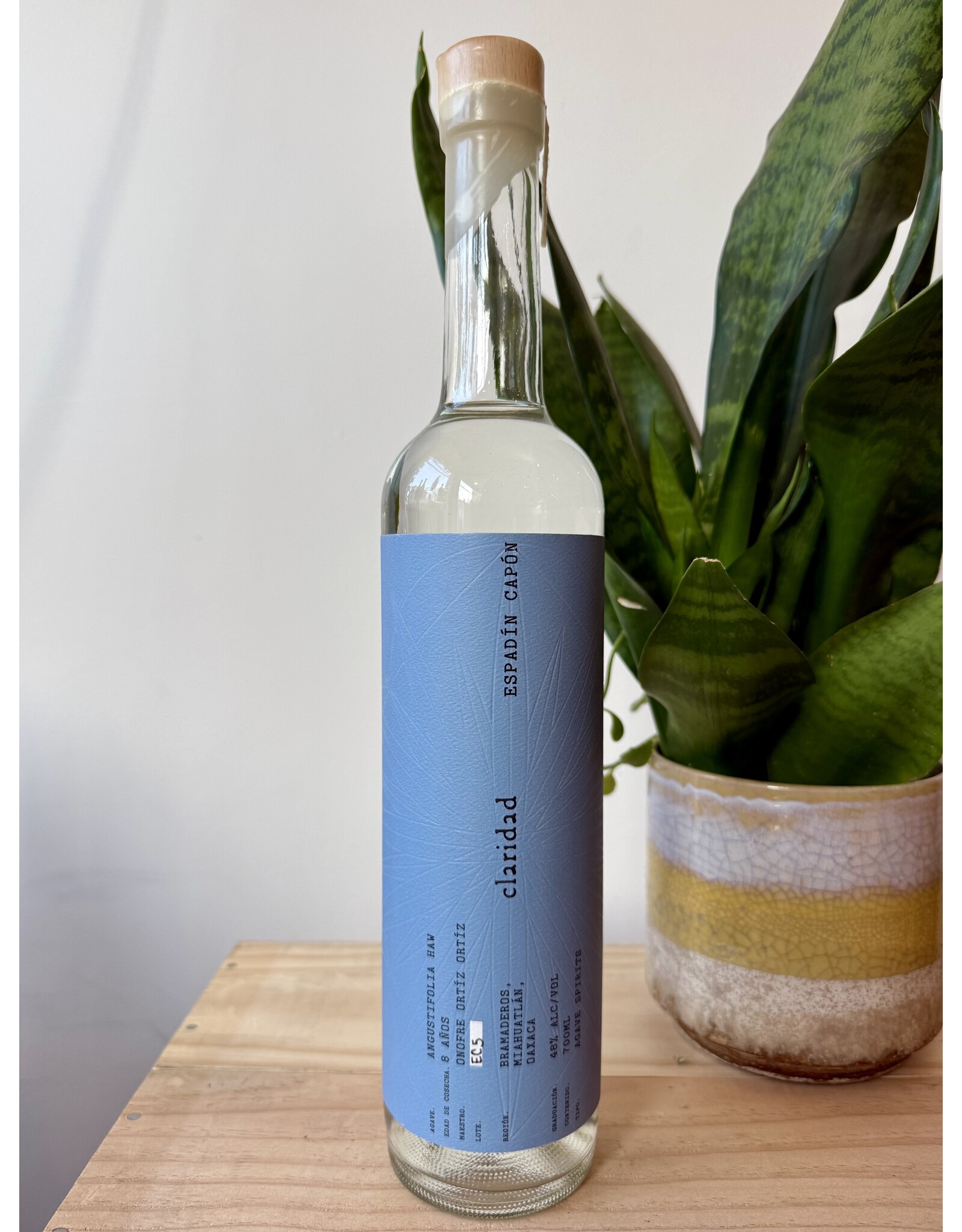 Claridad  Espadin + Capon Blue Label Mezcal 700 mL