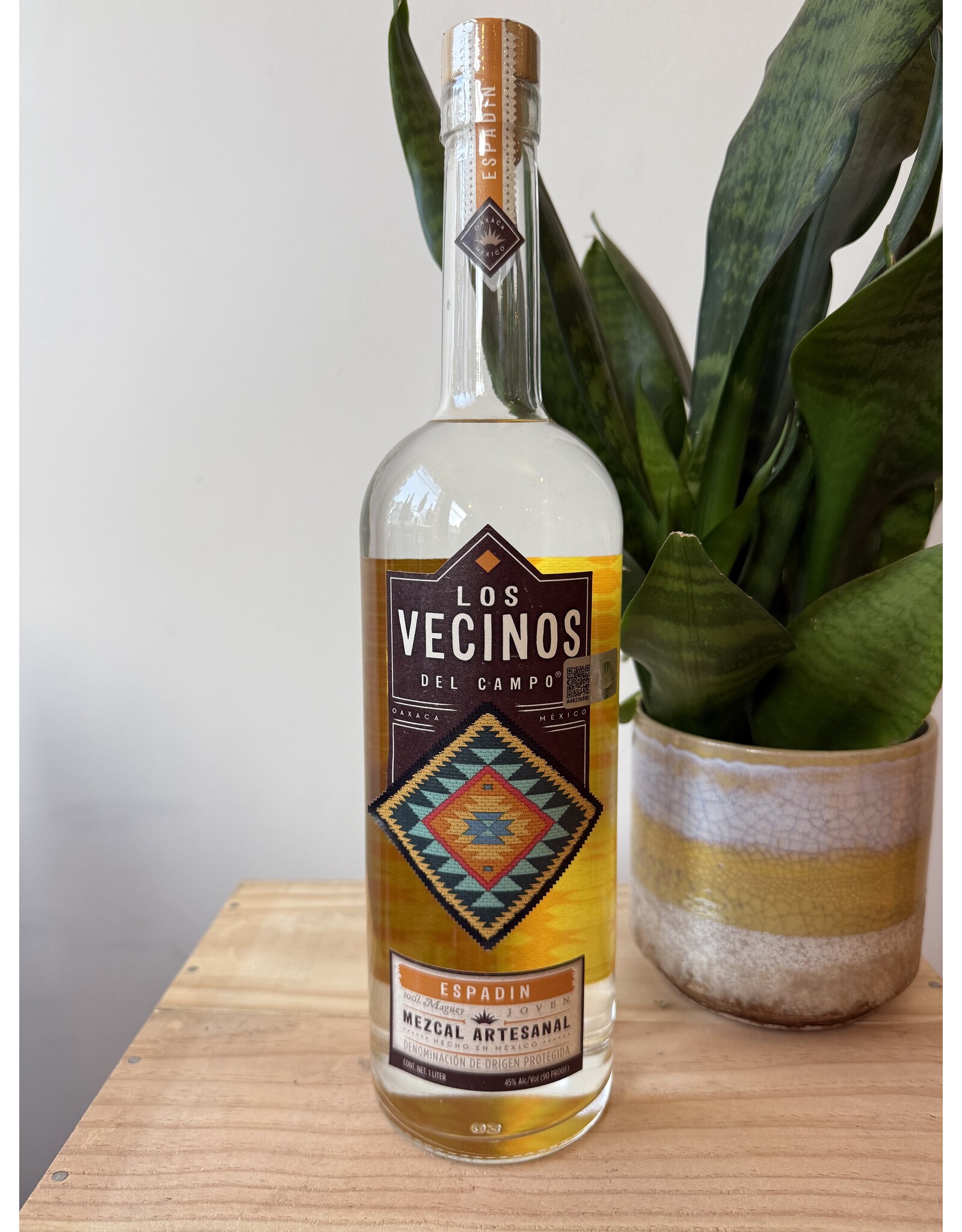 Los Vecinos del Campo Espadín Mezcal 1L