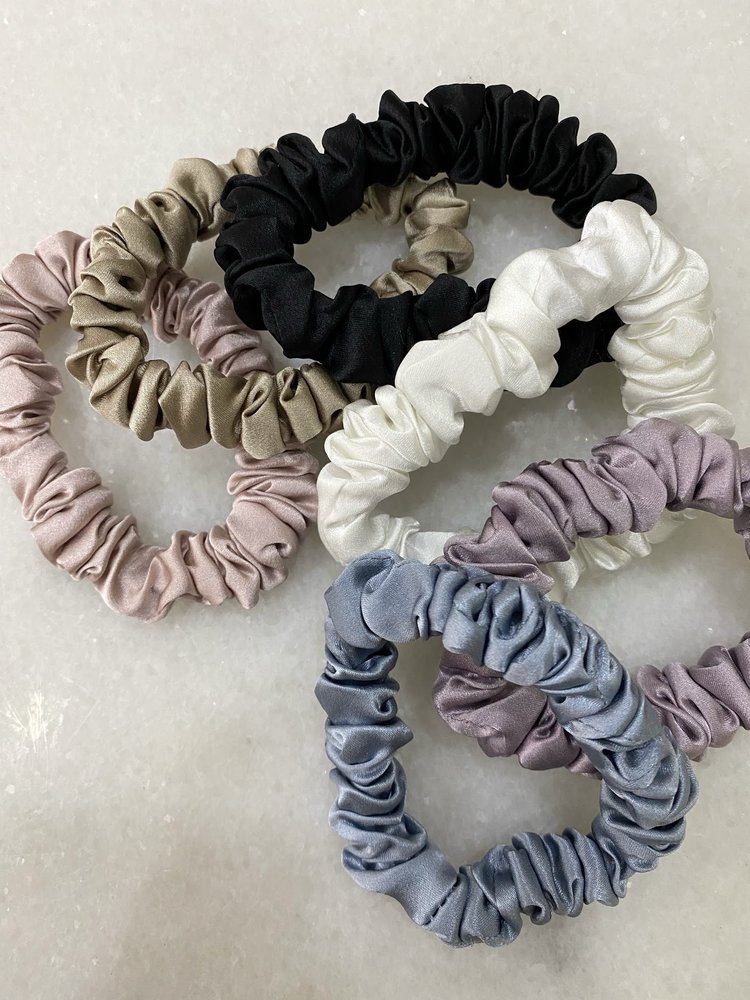 SG-Small Mulberry Silk Scrunchie