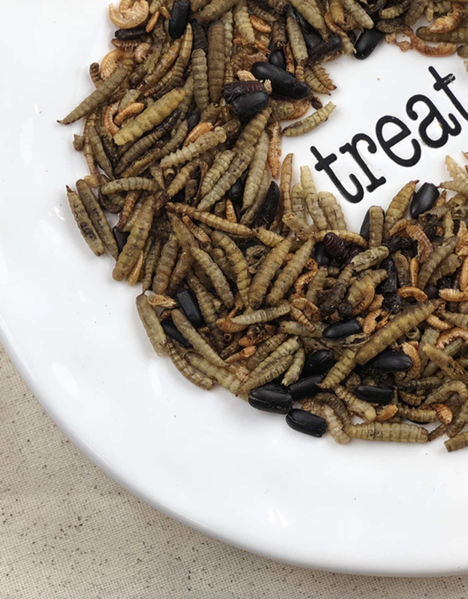 Durvet Happy Hen Treats D-Bug Bonanza for Chickens 30 oz